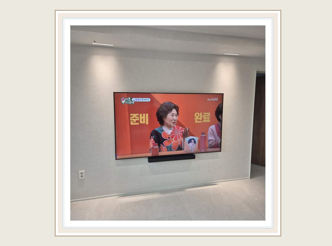 서해구 · 검단구 벽걸이TV 선정리 가격 안내 시공 참고 사진 2 · 콘크리트와 건식 벽체 검토